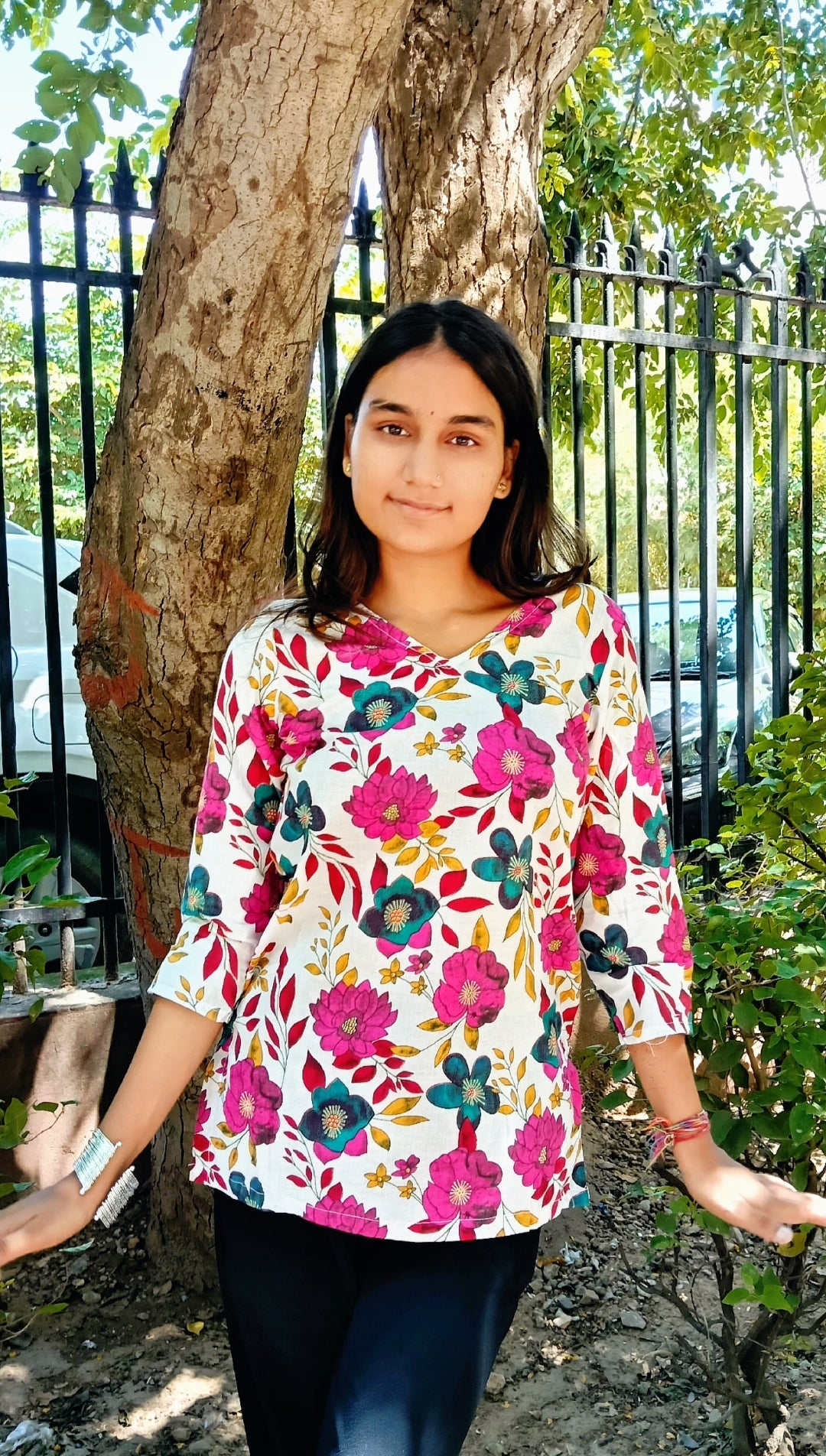 Gulnaaz Bloom Kurti