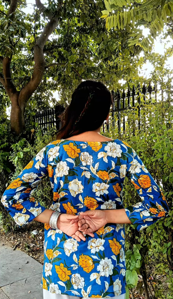 Neel Pushp Kurti