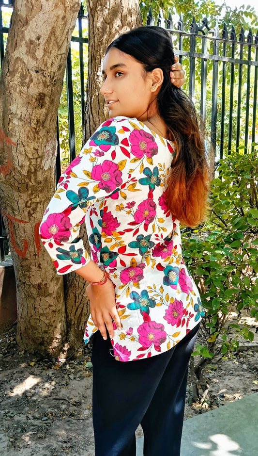 Gulnaaz Bloom Kurti
