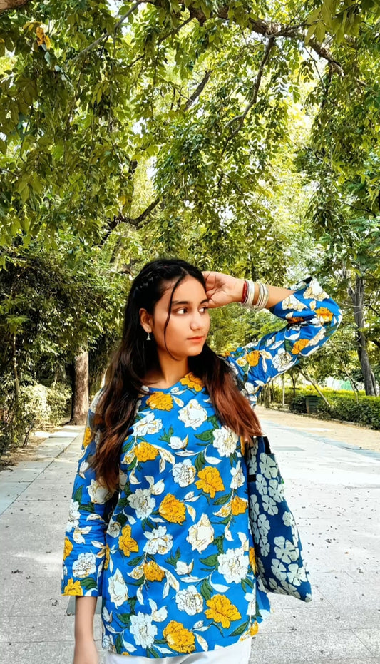 Neel Pushp Kurti